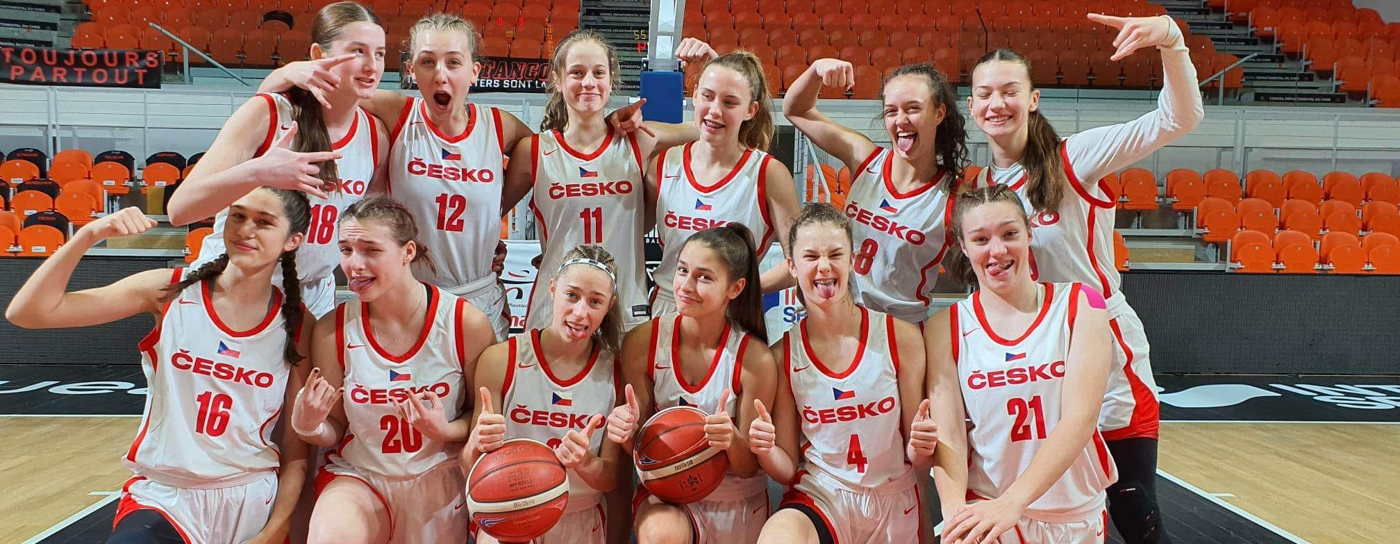 Lvice Amálka Kolaříková reprezentovala klub ve Francii