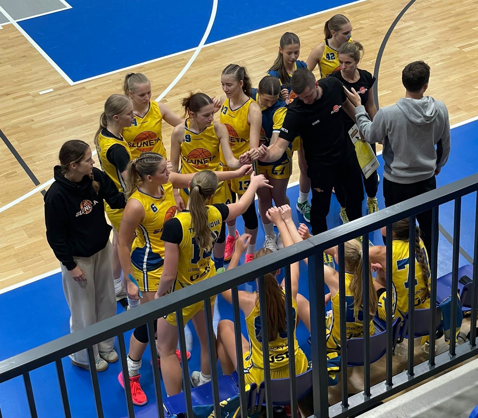 Juniorky U19 zahajují extraligu s 50% úspěšností!